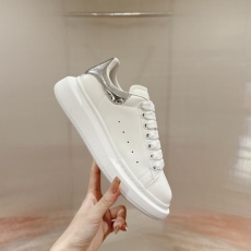 Alexander Mcqueen Low Shoes